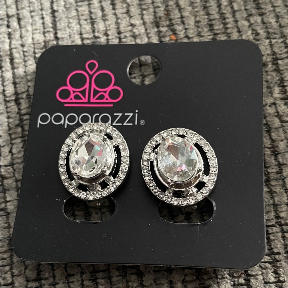 Paparazzi Silver Oval Crystal Earrings Clip-on NWT